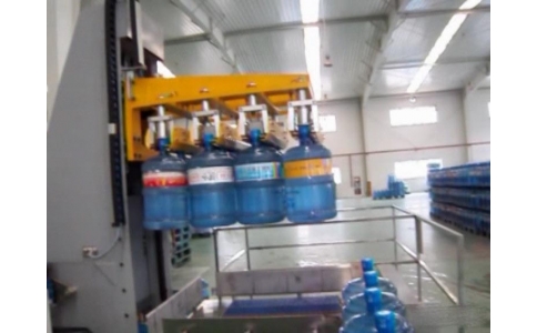 桶裝水生產(chǎn)線(xiàn)碼垛機(jī)，桶裝水生產(chǎn)線(xiàn)數(shù)控改造