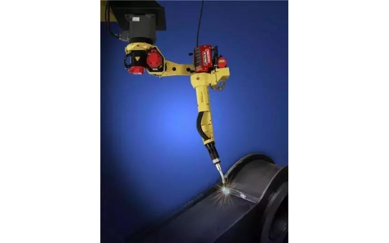 焊接機(jī)器人，從汽車制造到多個應(yīng)用領(lǐng)域